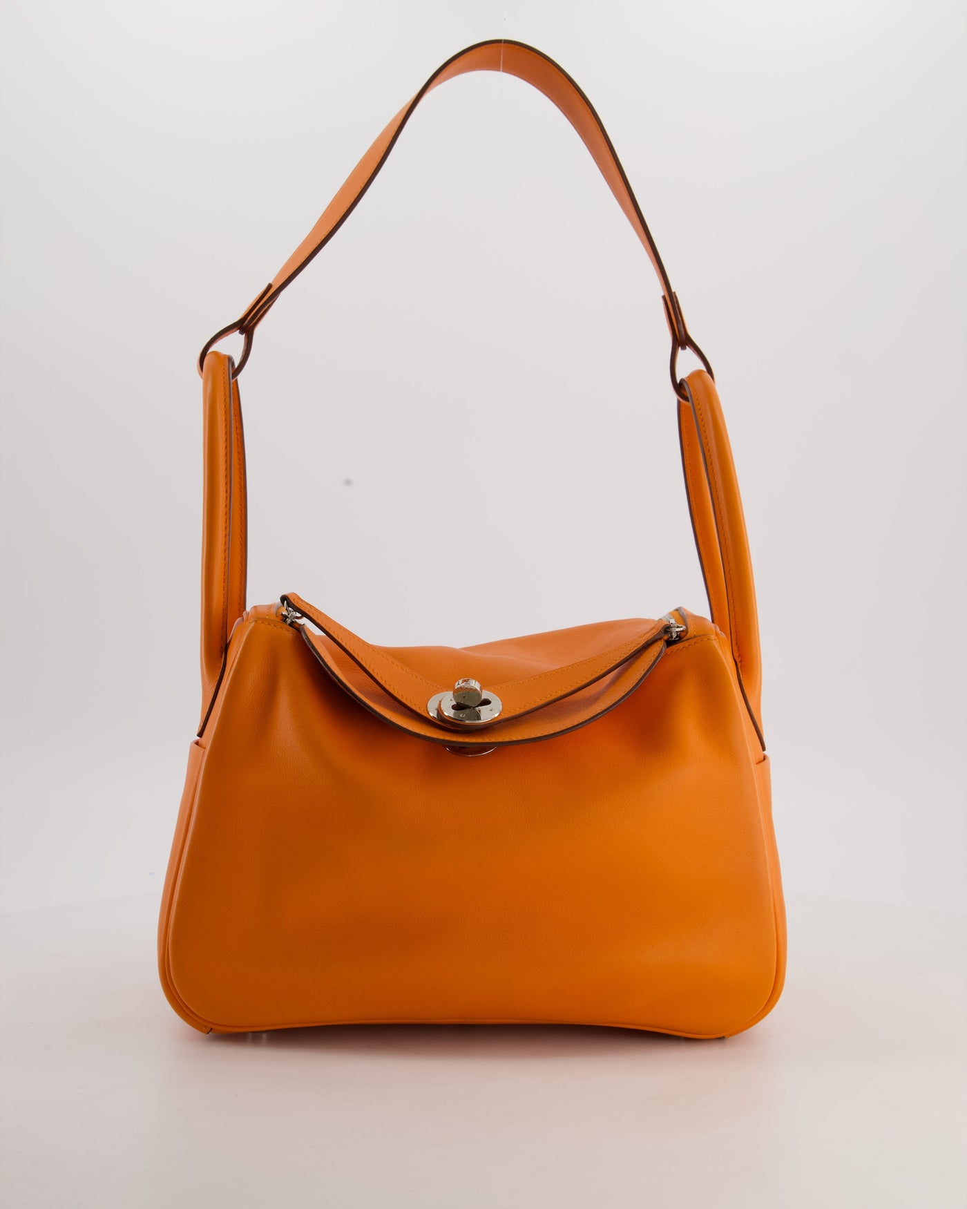 Hermes Lindy 26 Bag in Orange H Swift Leather with Palladium Hardware - Product Image 2