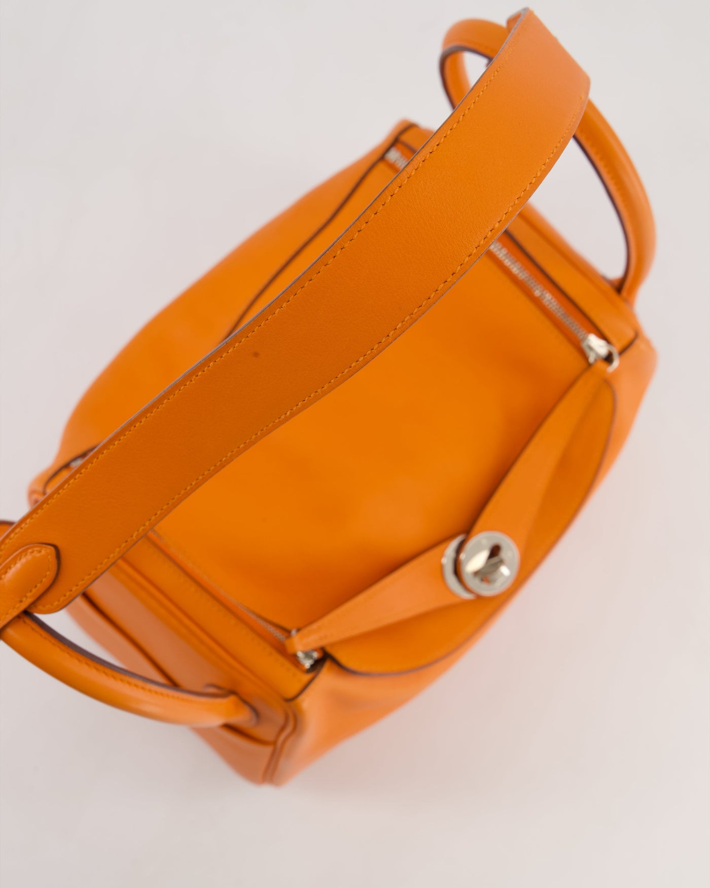Hermes Lindy 26 Bag in Orange H Swift Leather with Palladium Hardware - Product Image 15