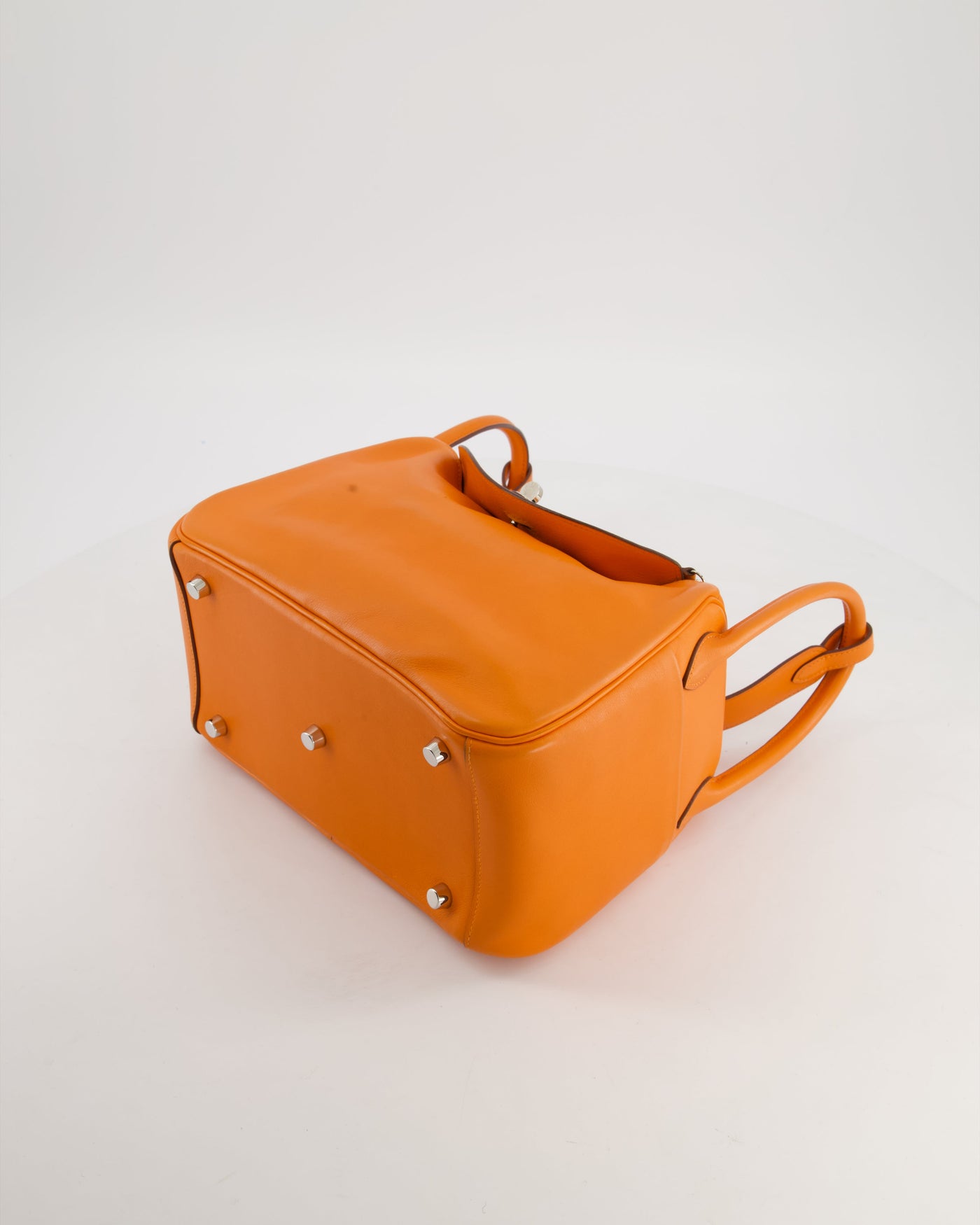 Hermes Lindy 26 Bag in Orange H Swift Leather with Palladium Hardware - Product Image 21