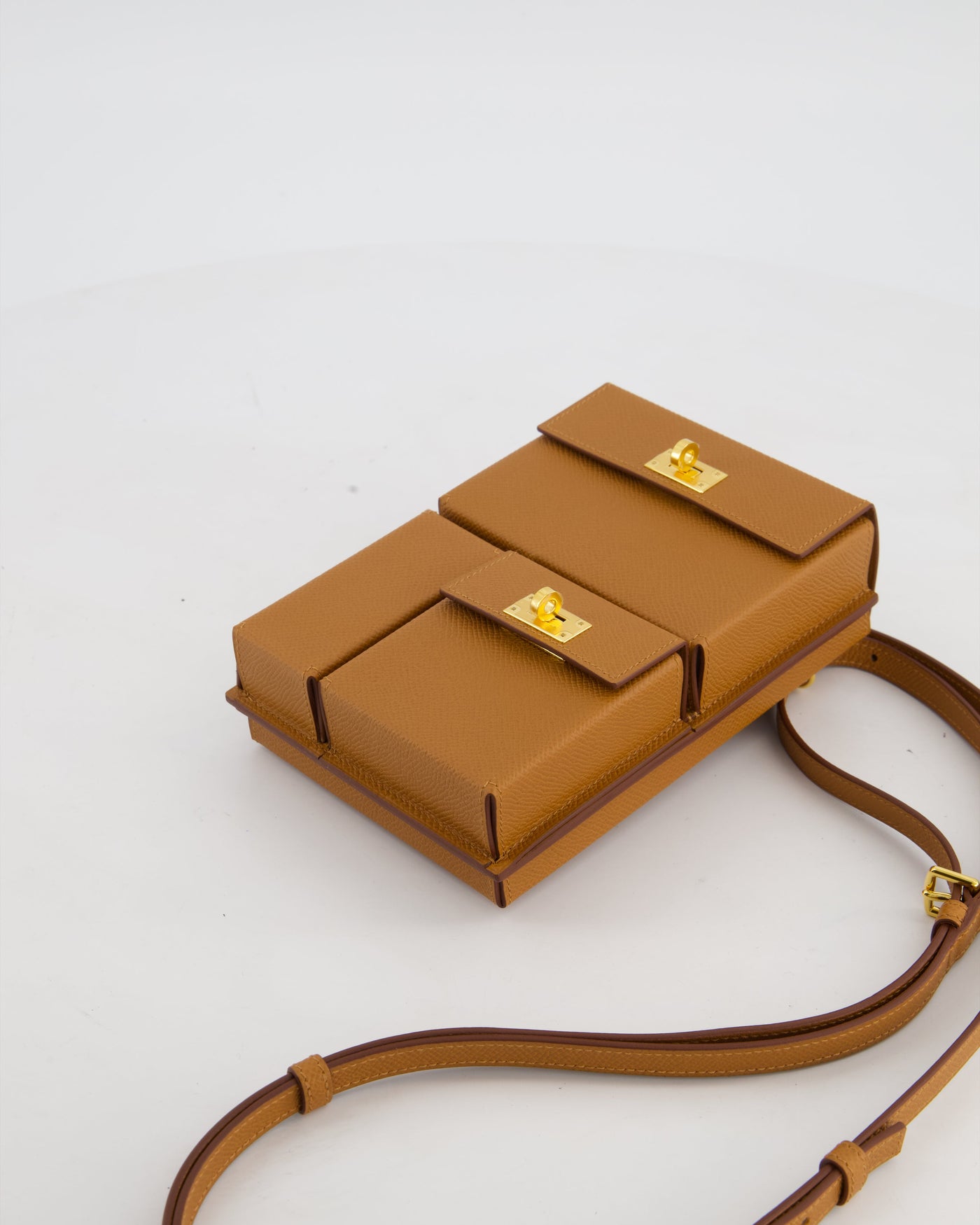Hermes Kelly Multipocket To Go Pouch in Gold Epsom Leather with Gold Hardware - Product Image 16