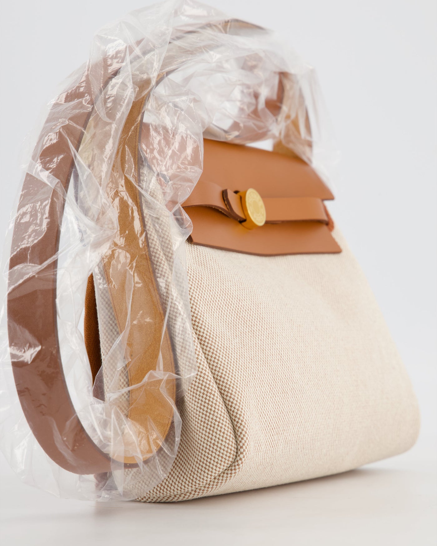 *HOT* Hermes Herbag Zip 20 Bag in Fauve Vache Hunter Leather & Ecru/Beige Viking Canvas with Gold Hardware - Product Image 9