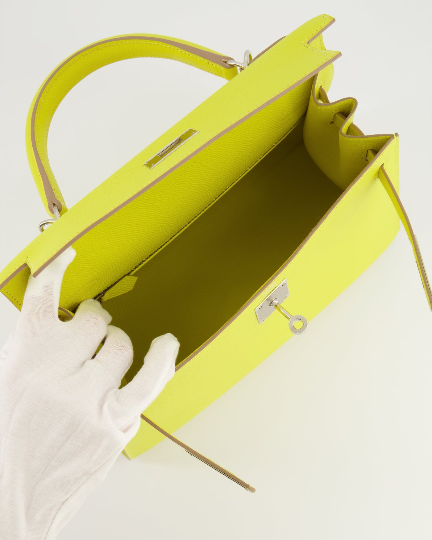 Hermes Kelly 28 Sellier Bag in Lime Epsom Leather with Palladium Hardware - Product Image 18