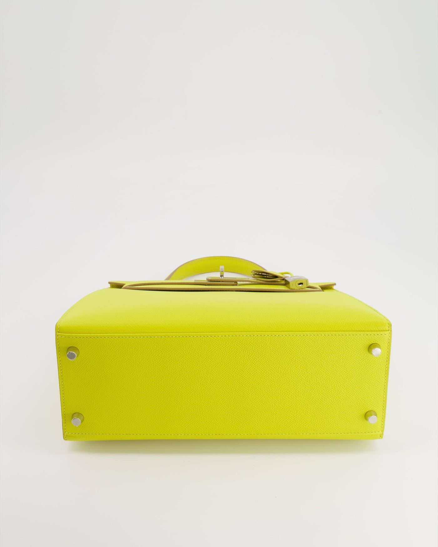 Hermes Kelly 28 Sellier Bag in Lime Epsom Leather with Palladium Hardware - Product Image 19
