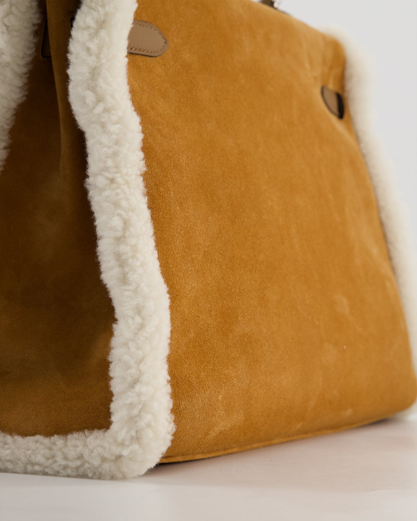Hermes Kelly 35 Teddy Plush Grizzly Bag in Alezan Swift Leather, Ecru Plush & Chamois Grizzly Suede Leather with Palladium Hardware - Product Image 16
