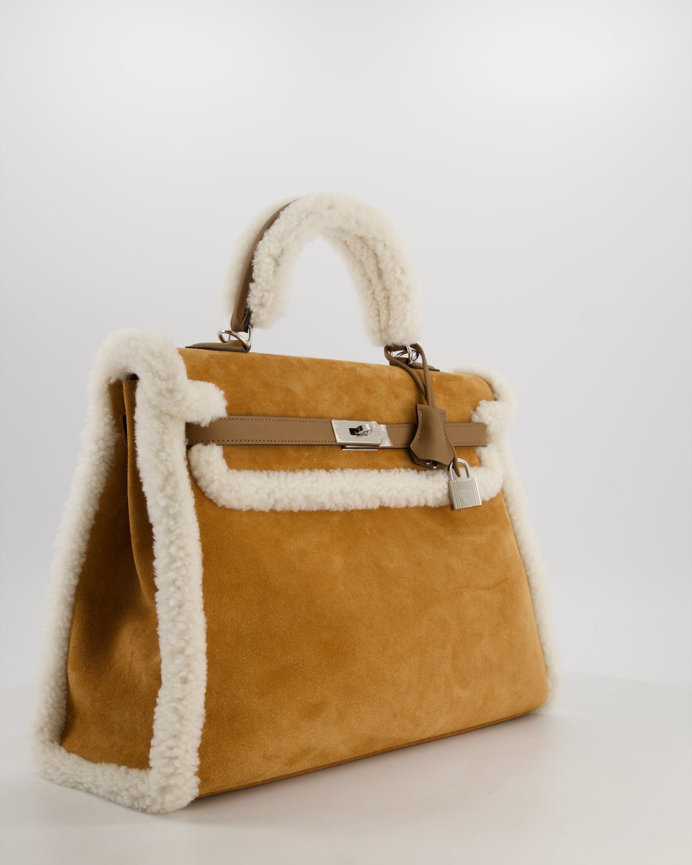 Hermes Kelly 35 Teddy Plush Grizzly Bag in Alezan Swift Leather, Ecru Plush & Chamois Grizzly Suede Leather with Palladium Hardware - Product Image 6