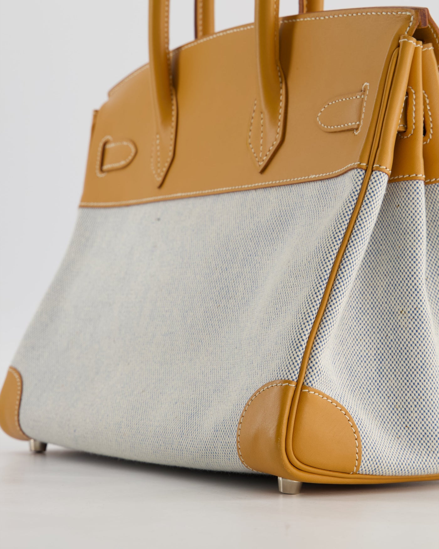 *RARE* Hermes Birkin 30 Retourne Toile Bag in Natural Sable Vache Naturelle Leather & Écru/Ciel Cross Toile Canvas with Palladium Hardware - Product Image 12