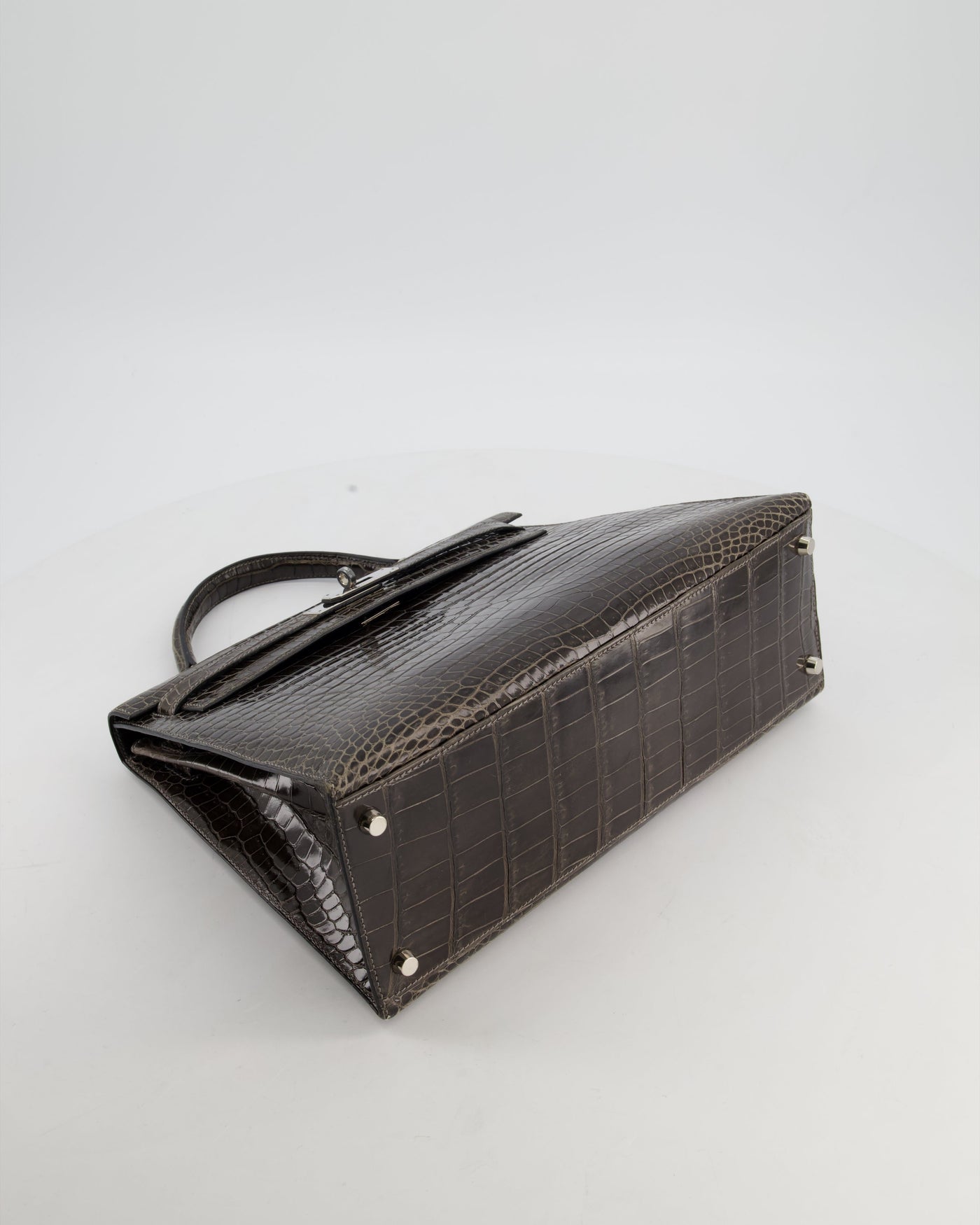 Hermes Kelly 32 Sellier Bag in Graphite Shiny Porosus Crocodile Leather with Palladium Hardware - Product Image 18