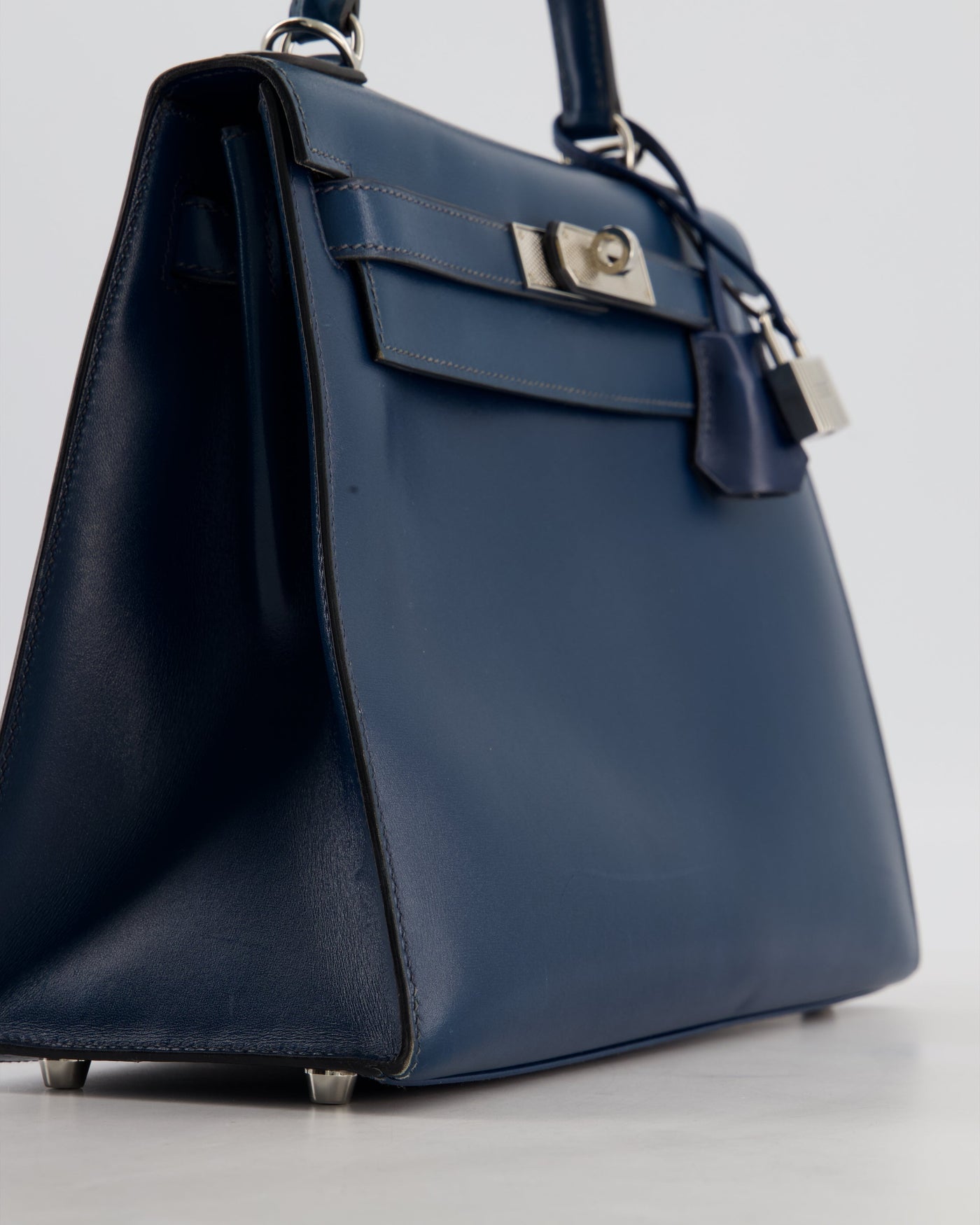 *VERY RARE* Hermes Kelly 28 Sellier Bag in Bleu De Prusse Box Calf Leather with Guilloche Palladium Hardware - Product Image 12