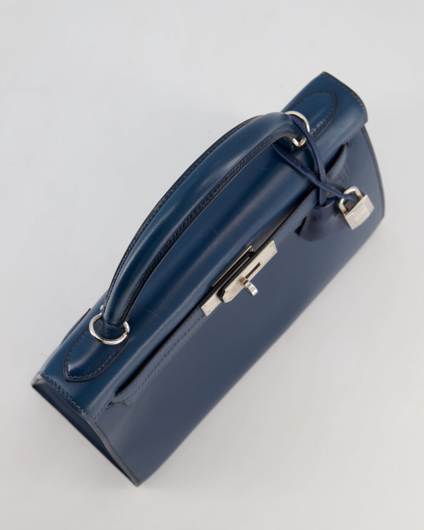 *VERY RARE* Hermes Kelly 28 Sellier Bag in Bleu De Prusse Box Calf Leather with Guilloche Palladium Hardware - Product Image 17