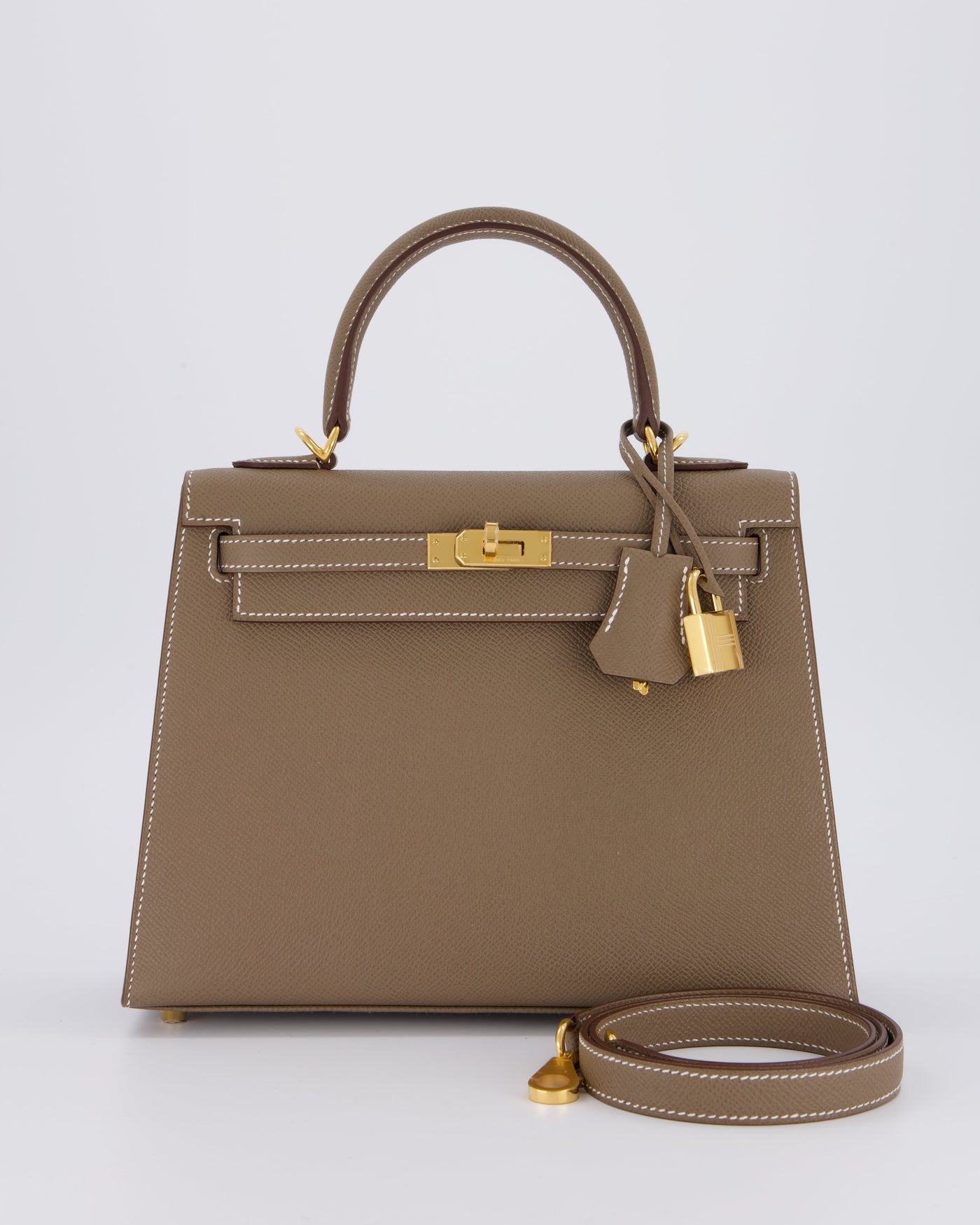 Hermes Kelly 25 Sellier Bag in Etoupe Epsom Leather and Gold Hardware | Studio Nafay