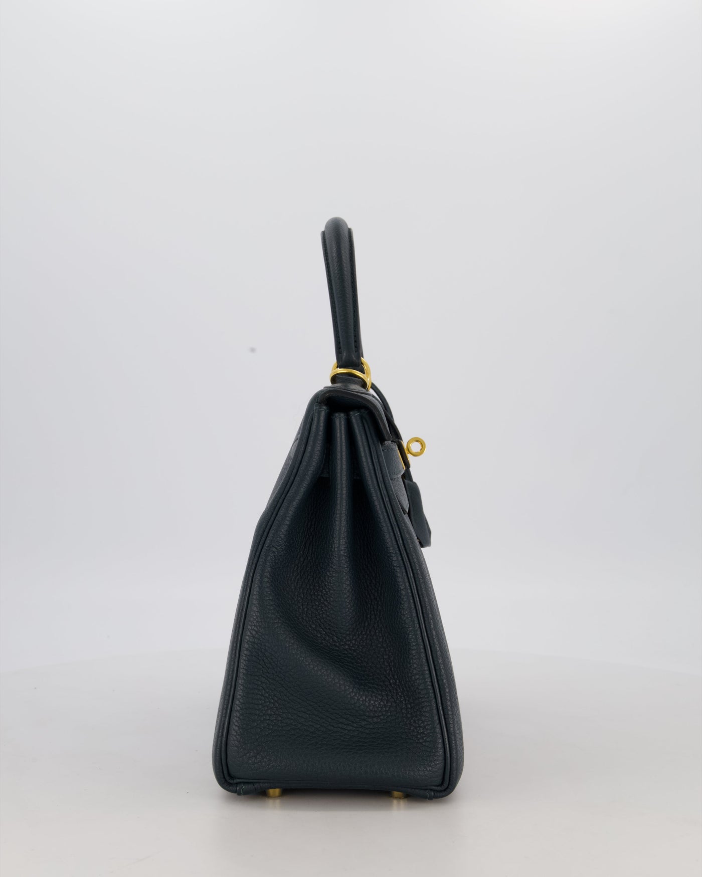 Hermes Kelly 28 Retourne Bag in Vert Cypress Togo Leather with Gold Hardware - Product Image 5