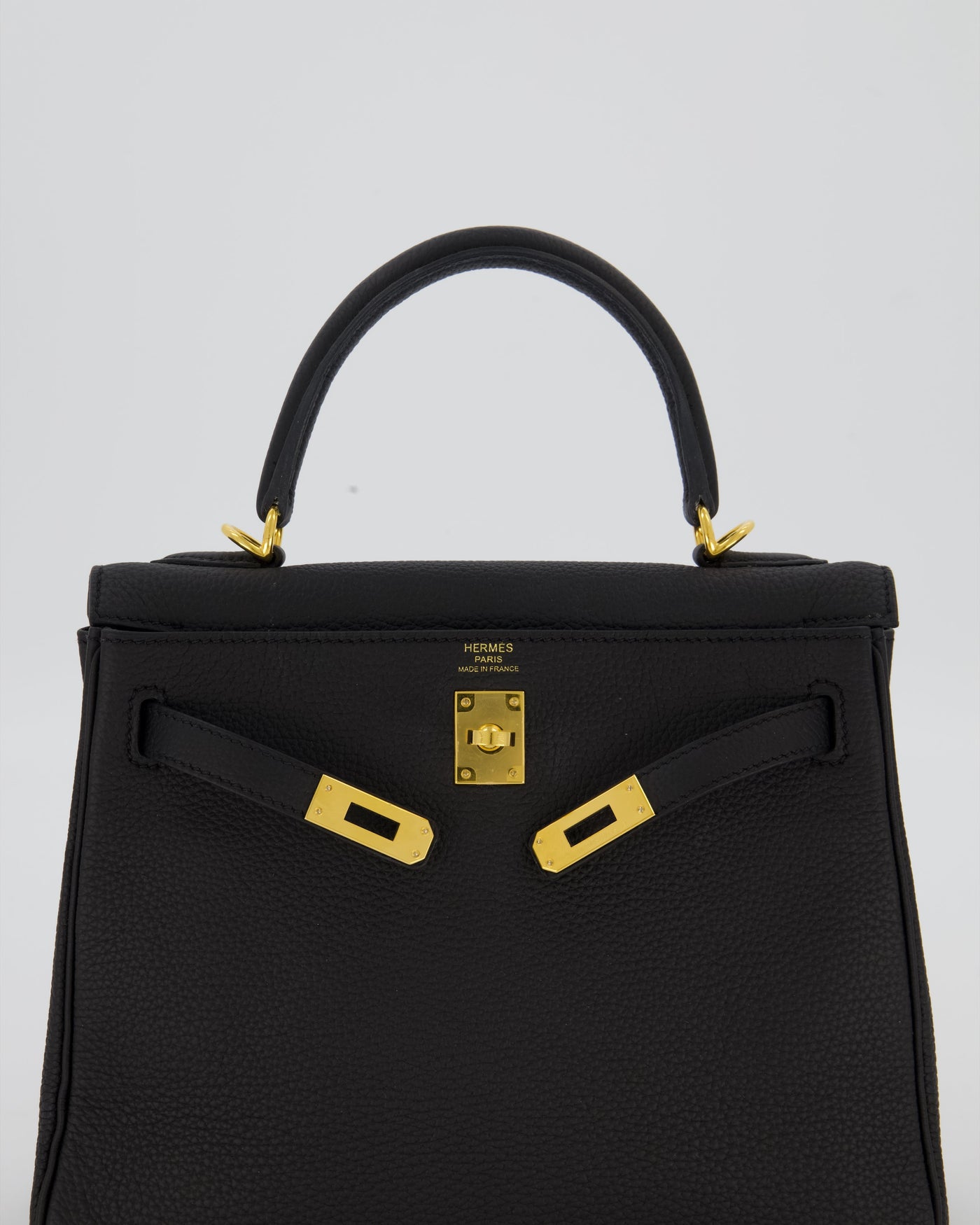 Hermes Kelly 25 Retourne Bag in Noir Togo Leather with Gold Hardware - Product Image 15