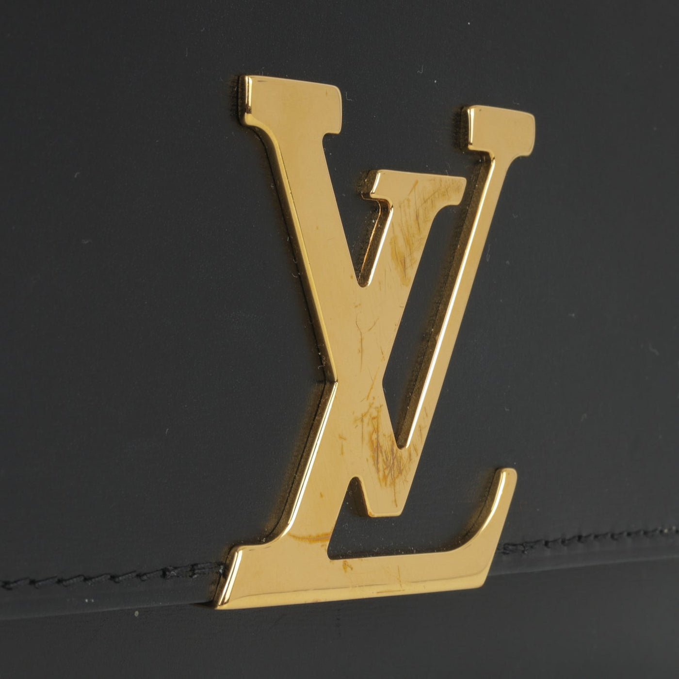 Louis Vuitton Louis Vuitton - Chain Louise Clutch - Black Calfskin GHW - Product Image 8