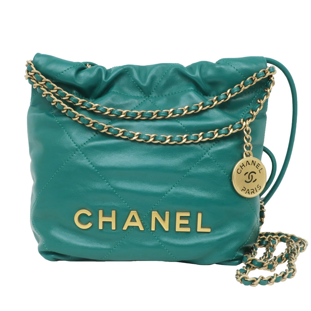 CHANEL CHANEL 22 Mini Chain Handbag Green Sder kerfs Matrasse | Studio Nafay
