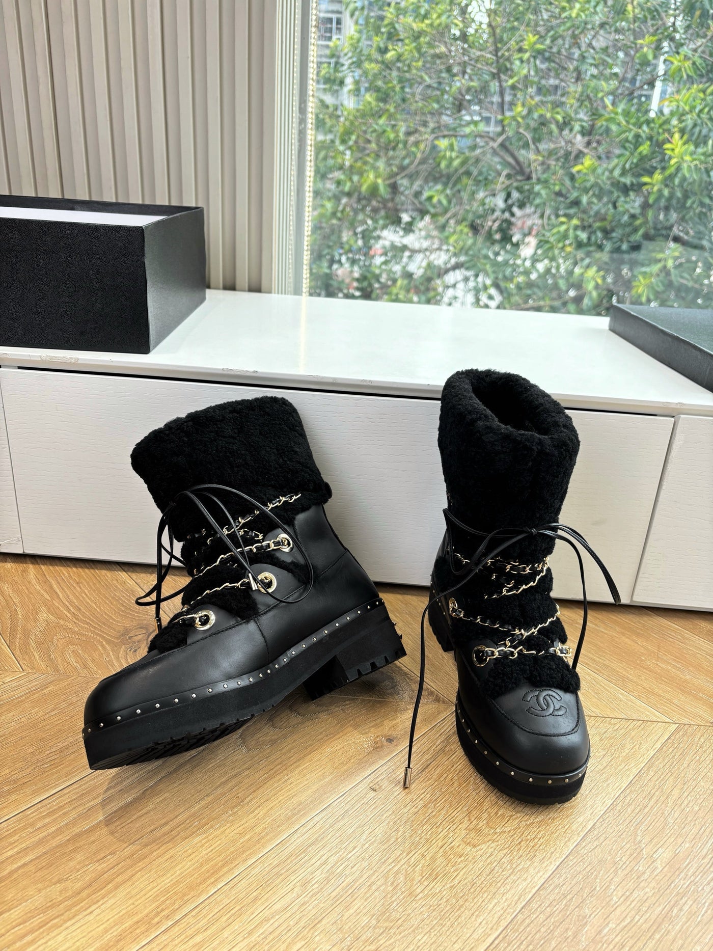 CC Short Boot Black Cowhide Wool 548840 - Product Image 8