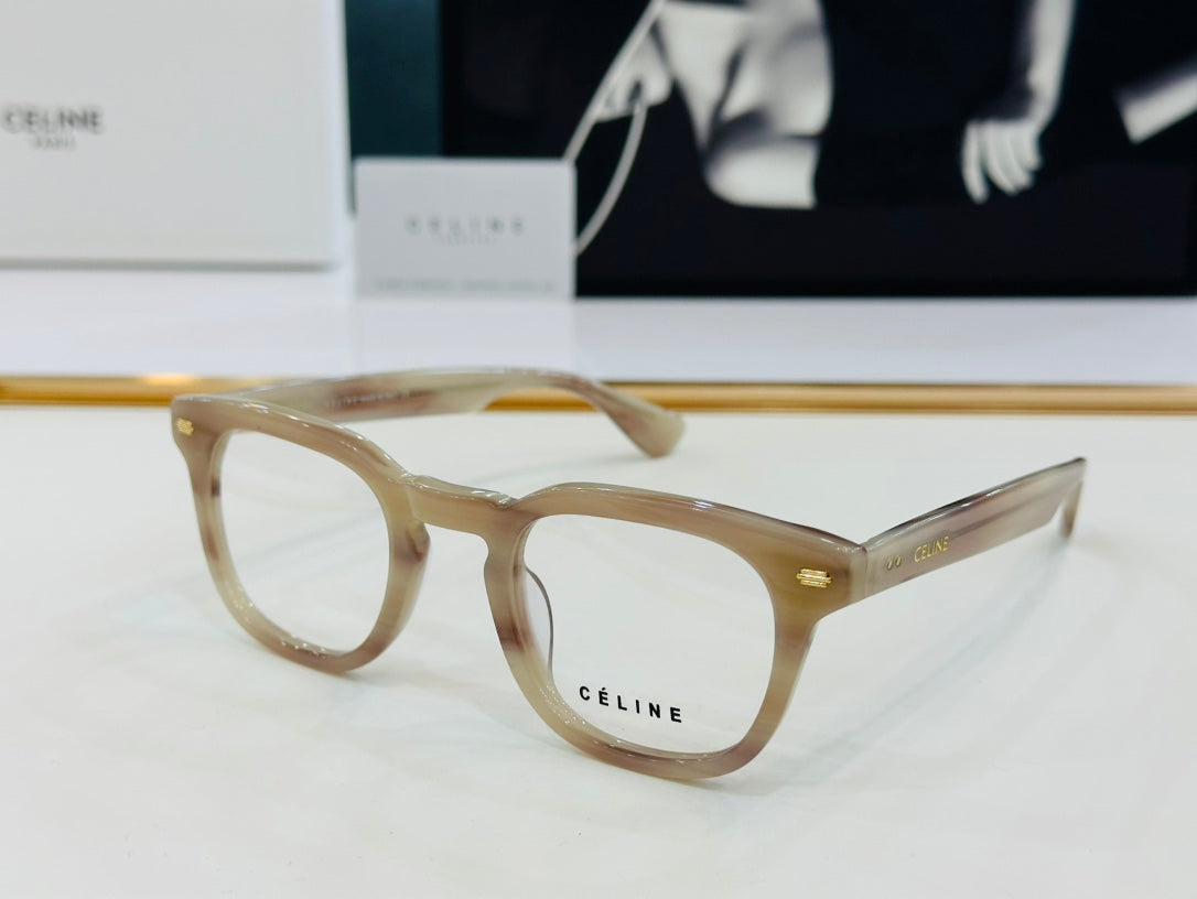 TRIOMPHE SUNGLASS IN ACETATE | Studio Nafay