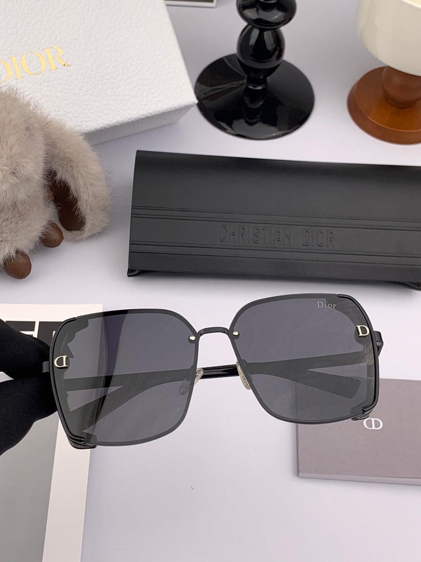 MONTAIGNE SUNGLASS IN ACETATE - Product Image 4