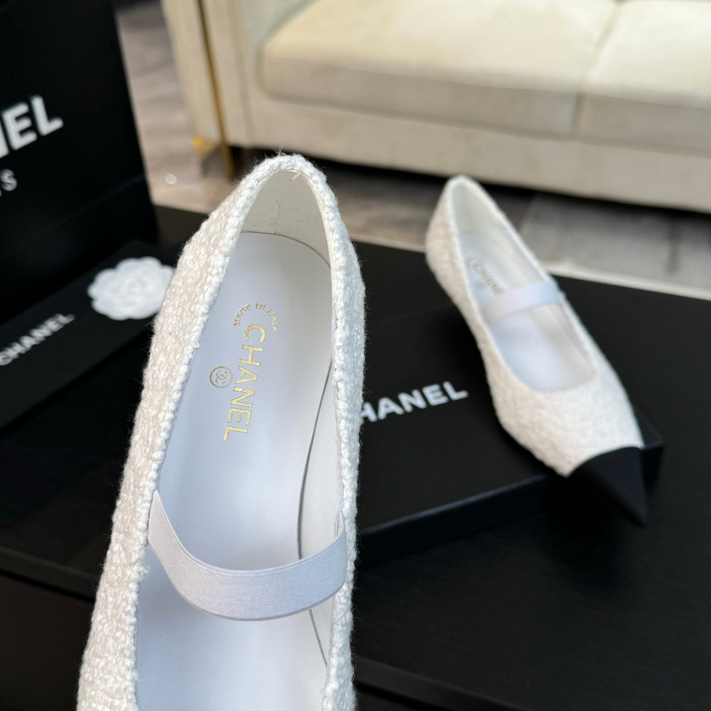 mary jane 35 pointed toe white tweed black grosgrain - Product Image 9