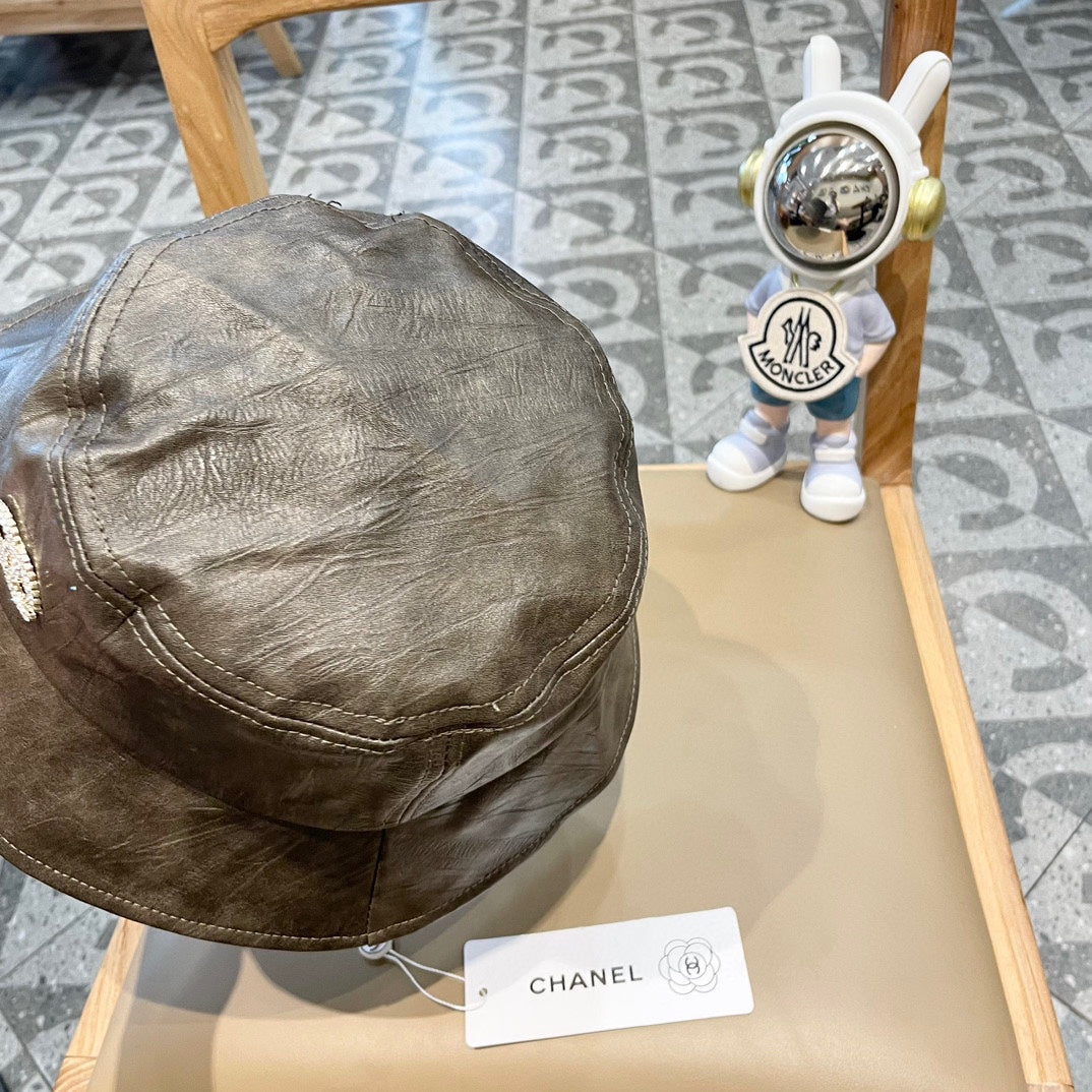 BUCKET HAT IN WOOD BROWN CALFSKIN 431731 - Product Image 8
