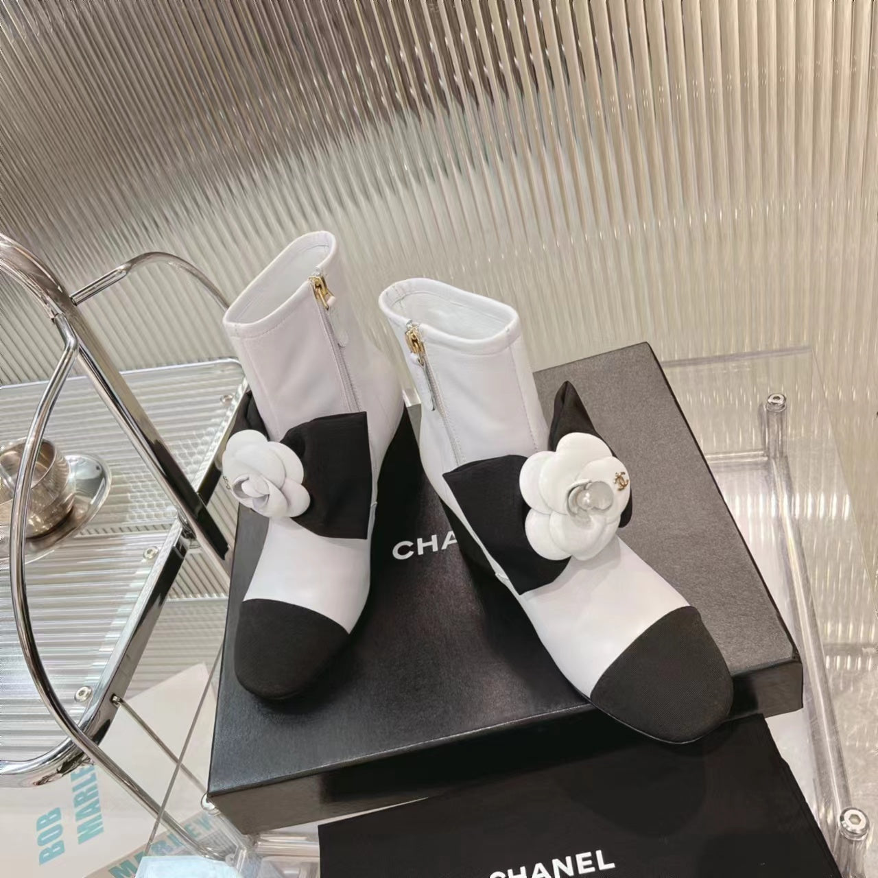 CC Short Boots 60mm White Camellia Cowhide - Product Image 5
