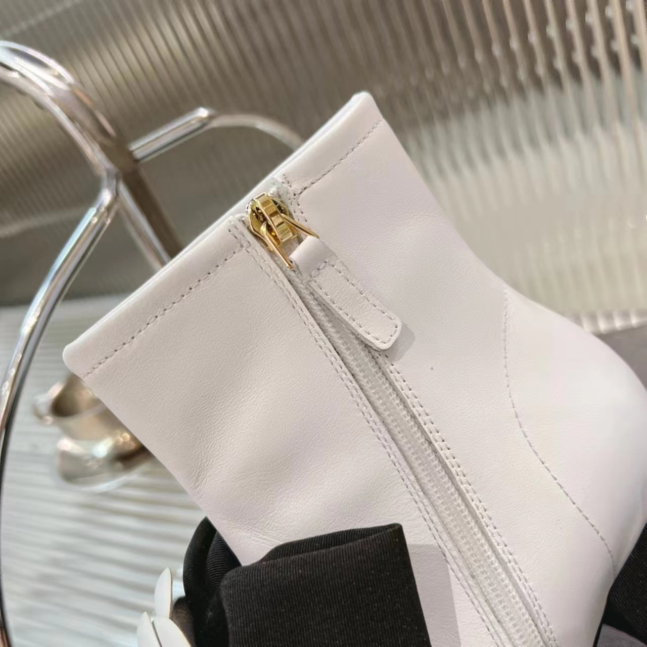 CC Short Boots 60mm White Camellia Cowhide - Product Image 8