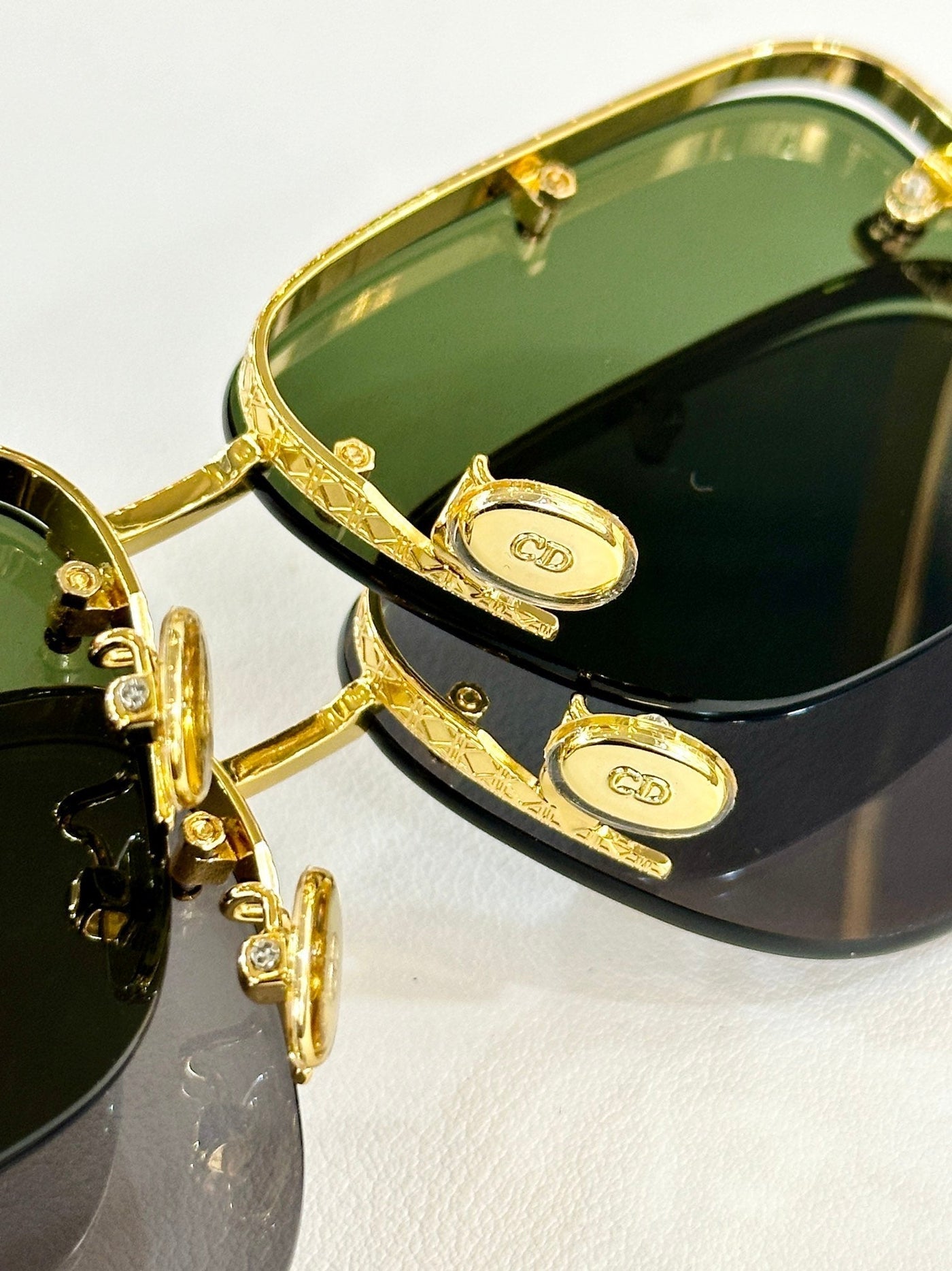 MONTAIGNE SUNGLASS NEODIOR A4U IN METAL - Product Image 8