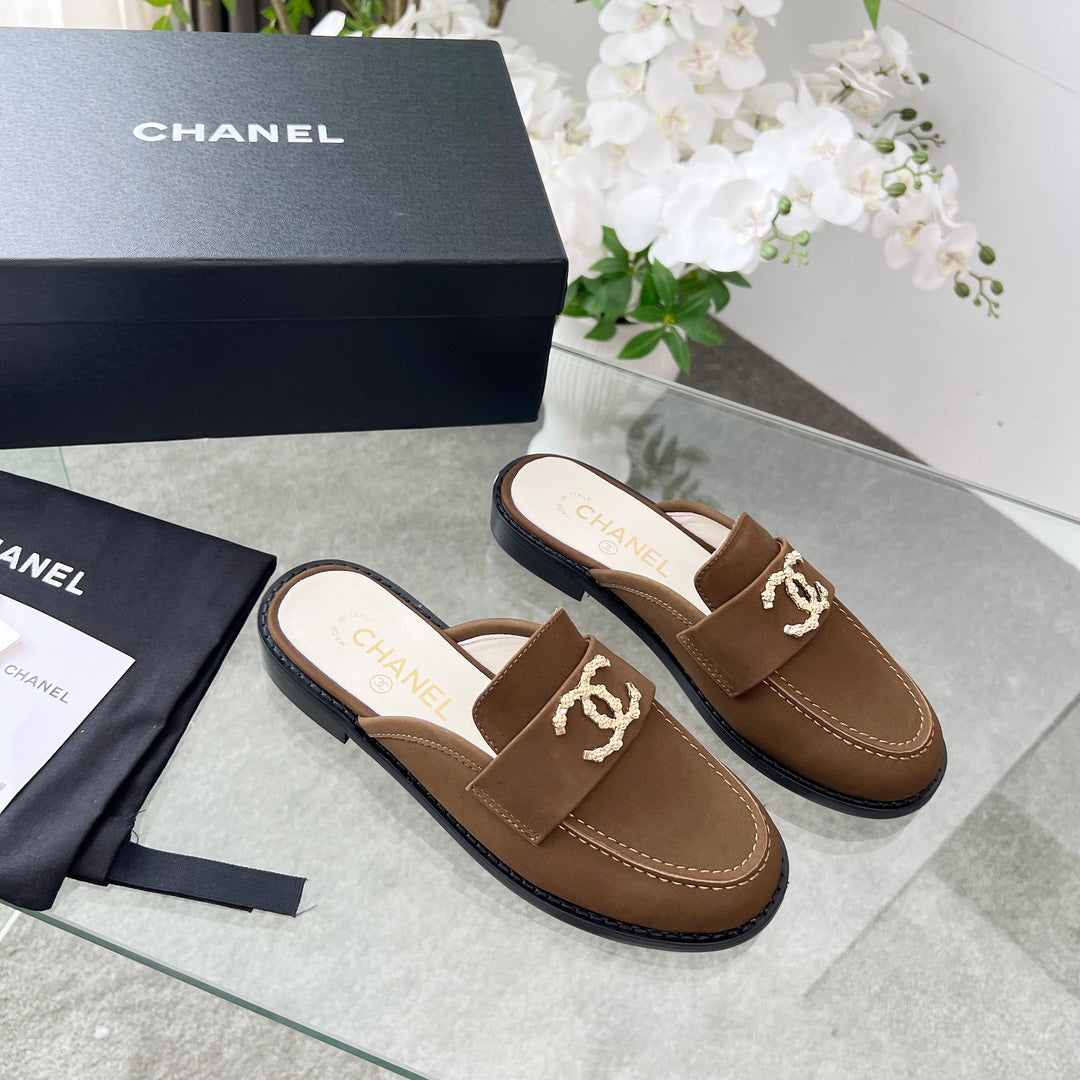 CC 25 Mule Dark Brown Calfskin Gold Double C - Product Image 4
