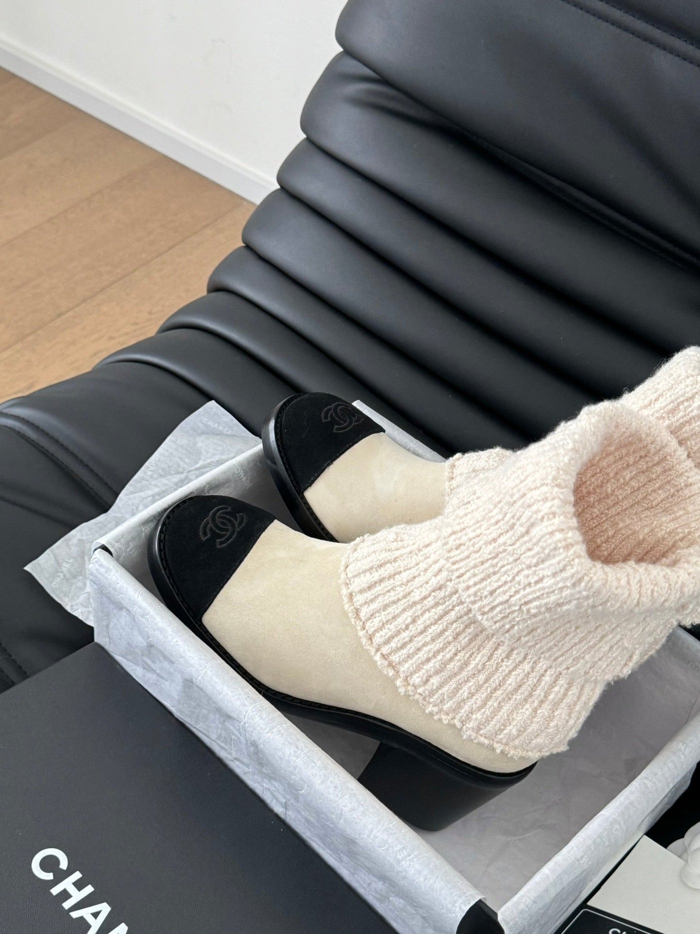 CC 25 new sock boots white black knit wool suede 458777 - Product Image 6