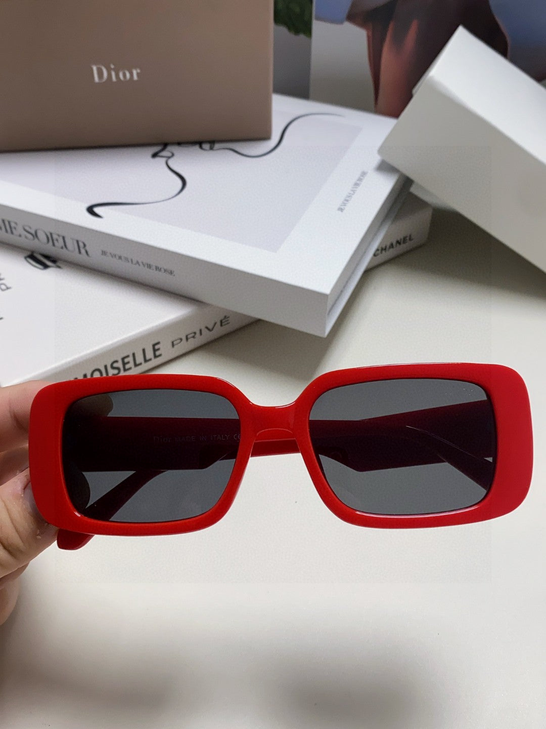 MONTAIGNE SUNGLASS 571592 IN RED ACETATE TEXT LOGO - Product Image 2