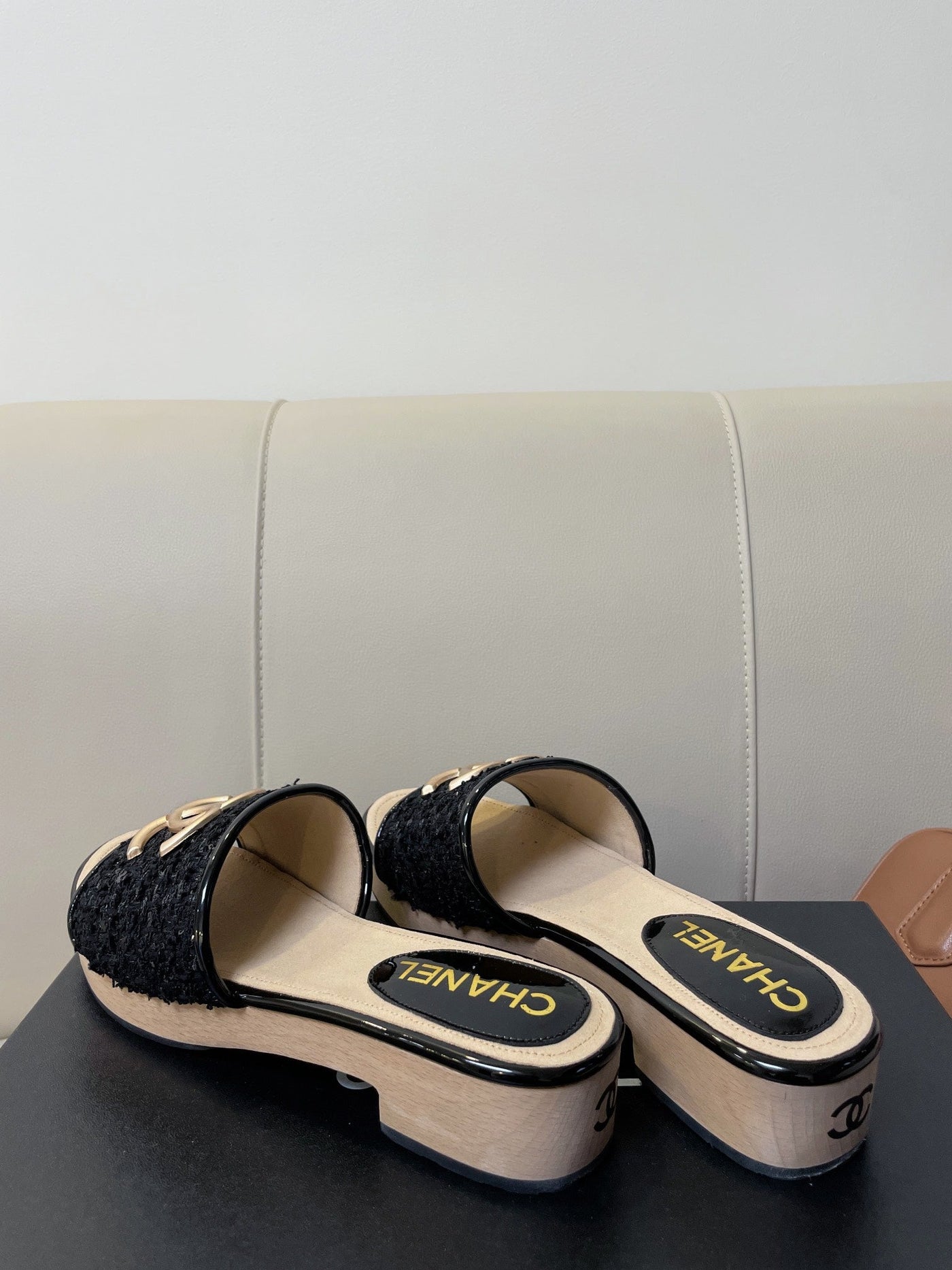 cc mule sandal 45 black tweed beige calfskin - Product Image 3