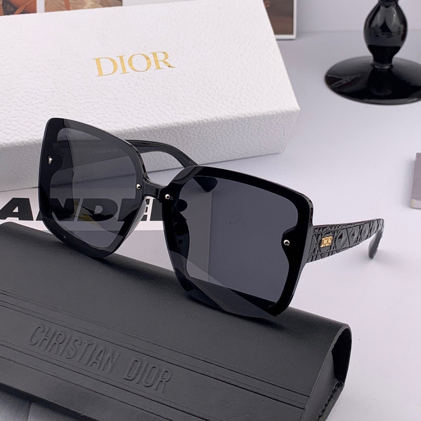 MONTAIGNE SUNGLASS IN ACETATE - Product Image 2