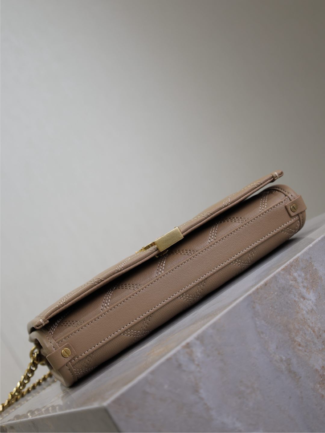 BECKY 22 IN MEDIUM BROWN QUILTED LAMBSKIN GOLD HARDWARE - Product Image 9
