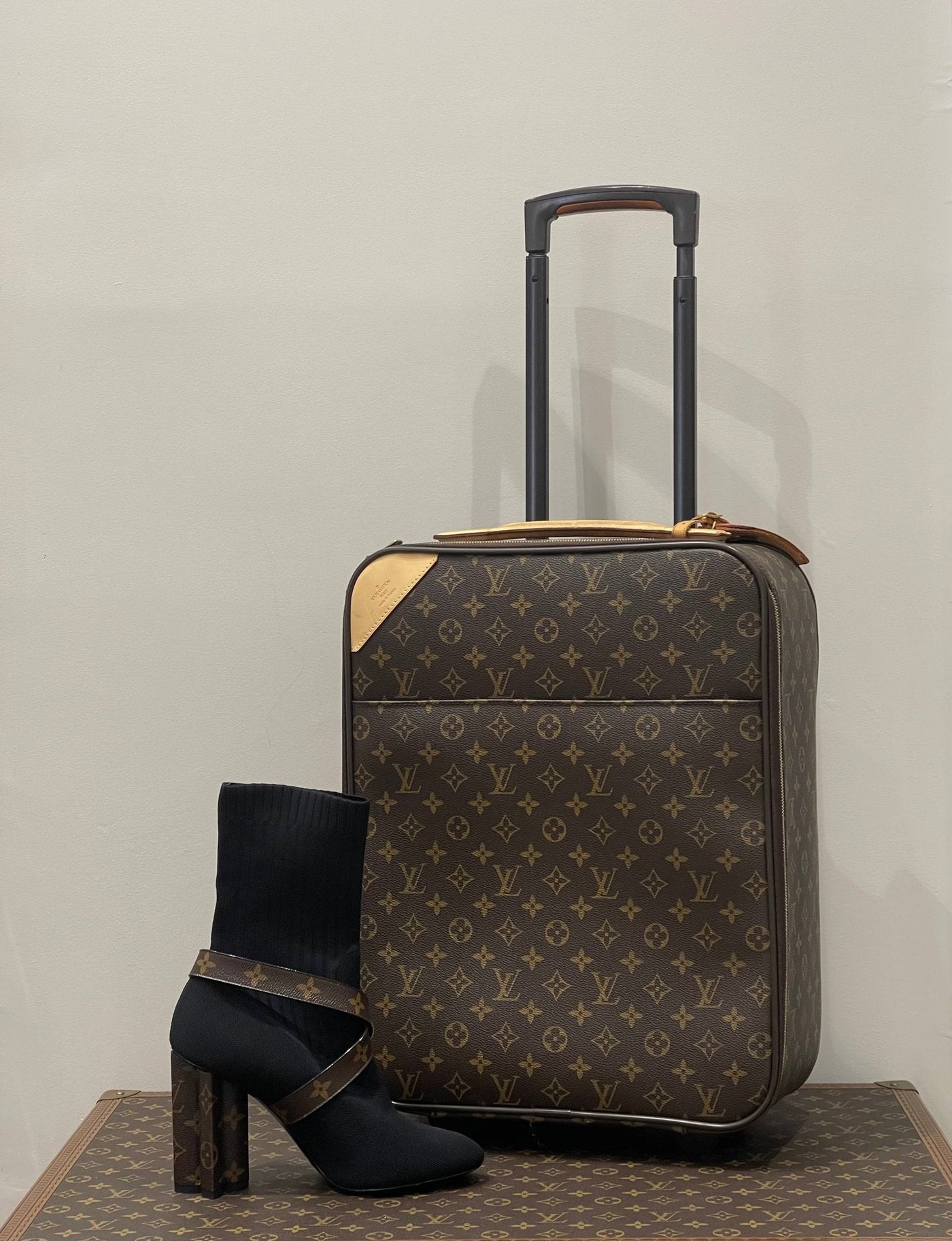 Louis Vuitton - Valise Pégase 45 monogramme