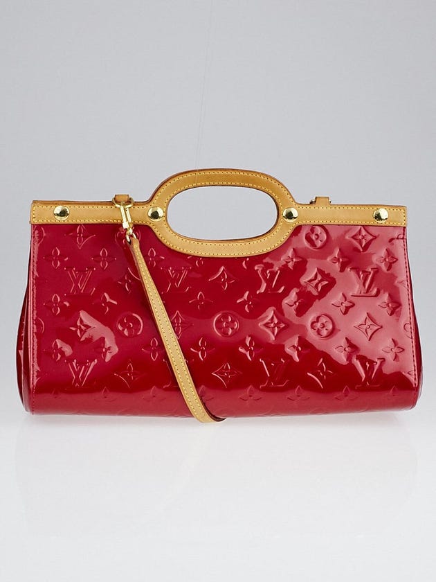 Louis Vuitton Red Monogram Vernis Roxbury Drive Handbag in Red