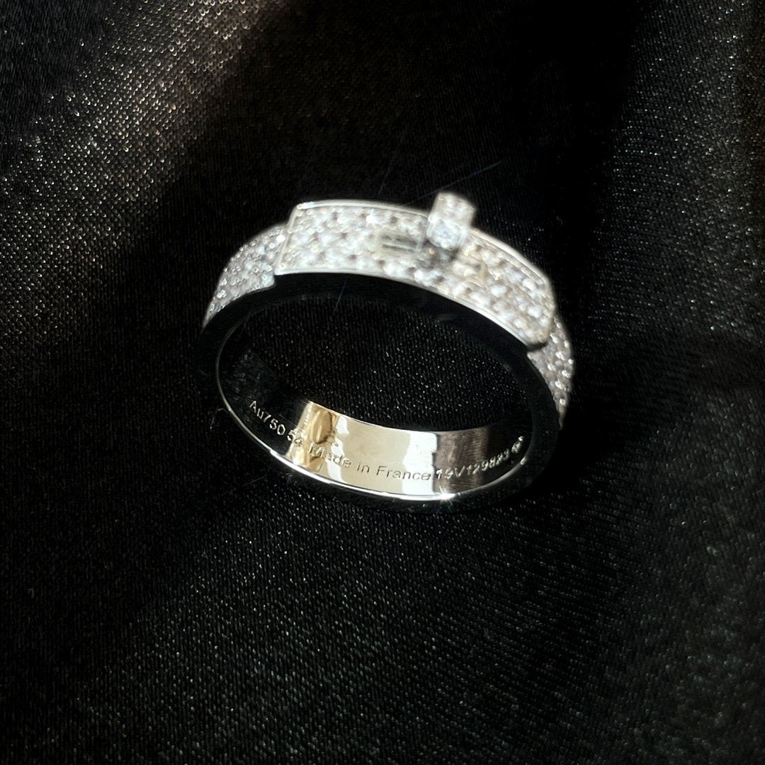 KELLY SILVER DIAMOND RING - Product Image 3