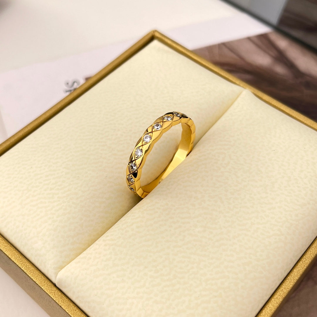 CRUSH MINI CLASSIC RING DIAMONDS - Product Image 2