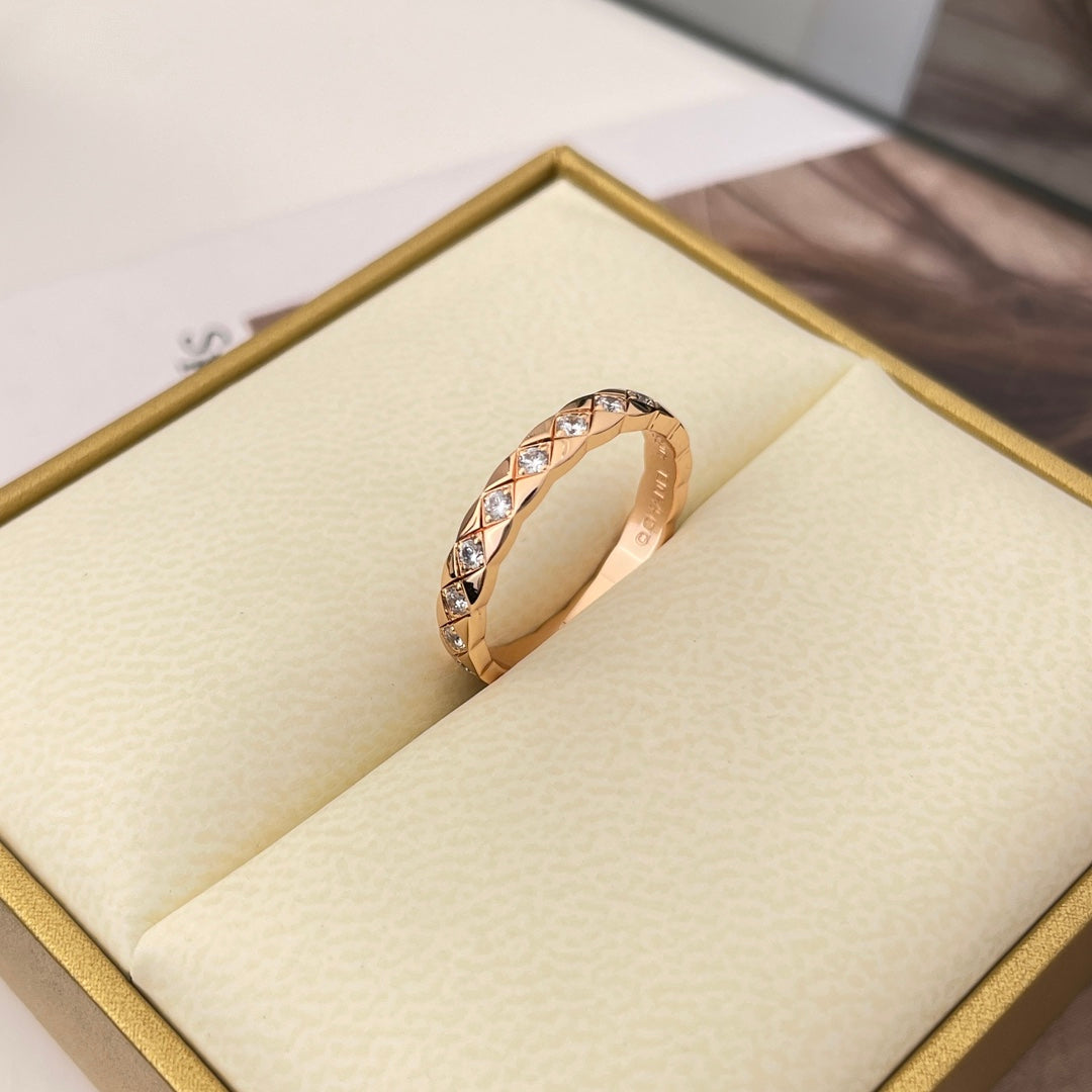 CRUSH MINI CLASSIC RING DIAMONDS - Product Image 3