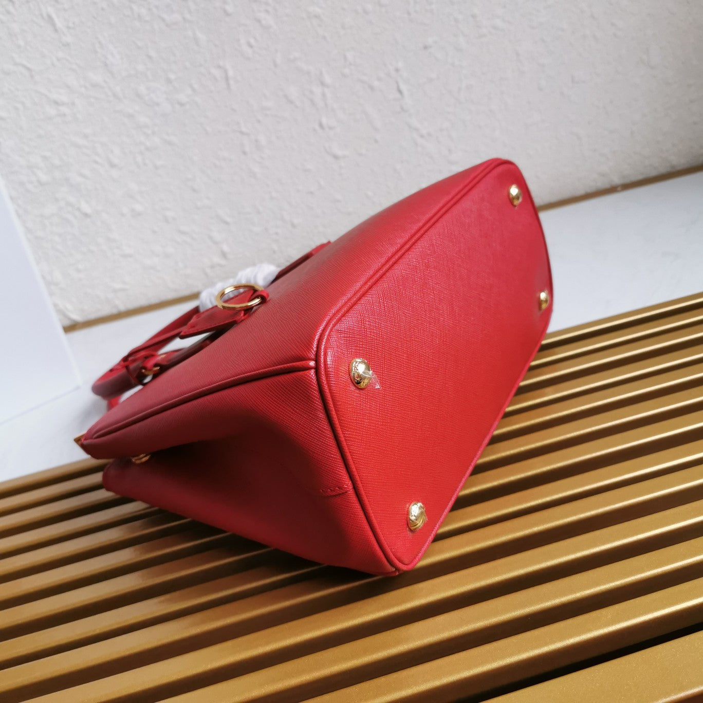 MEDIUM GALLERIA 28 RED SAFFIANO LEATHER - Product Image 3