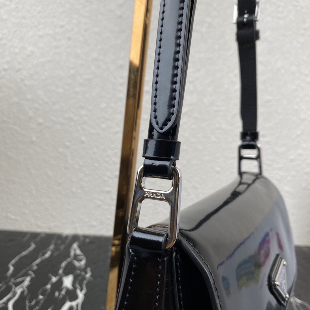 CLEO 24 BLACK BRUSHED LEATHER SHOULDER BAG - Product Image 5