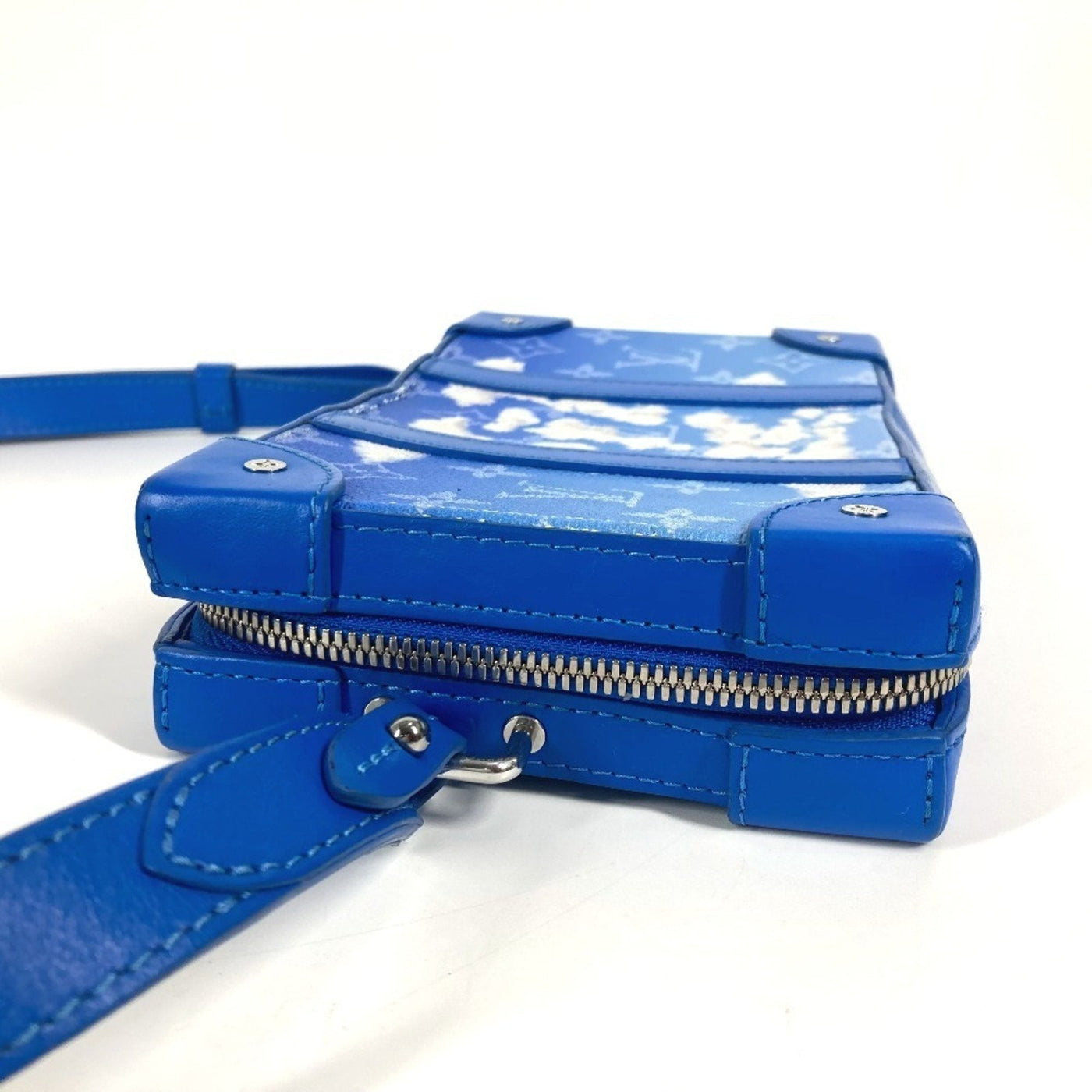 Louis Vuitton Blue White Monogram Clutch Bag Pochette Shoulder Bag ( ) - Product Image 4
