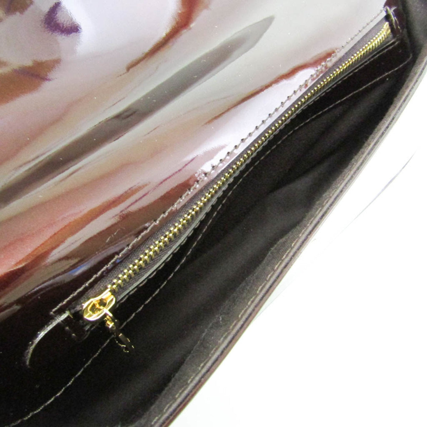 Louis Vuitton Vernis Red Clutch Bags - Product Image 4