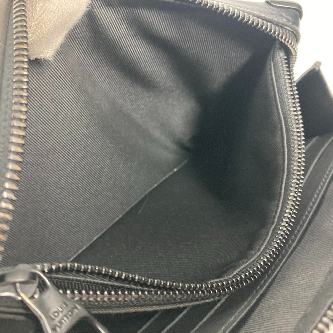 Louis Vuitton Black Leather Clutch Bag Pouch ( ) - Product Image 3