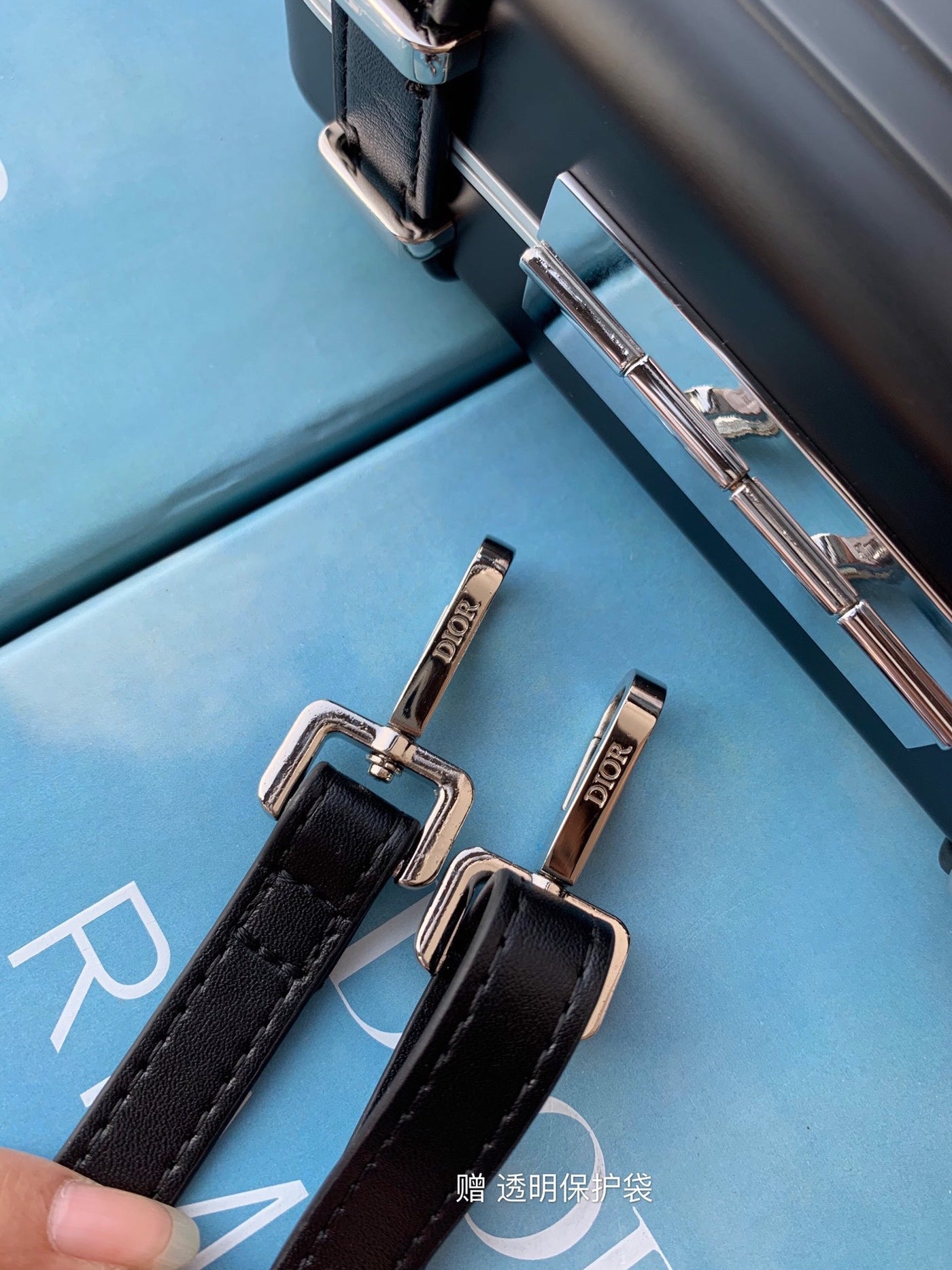RIMOWA 20 CASE BAG IN BLACK ALUMINUM MAGNESIUM - Product Image 8