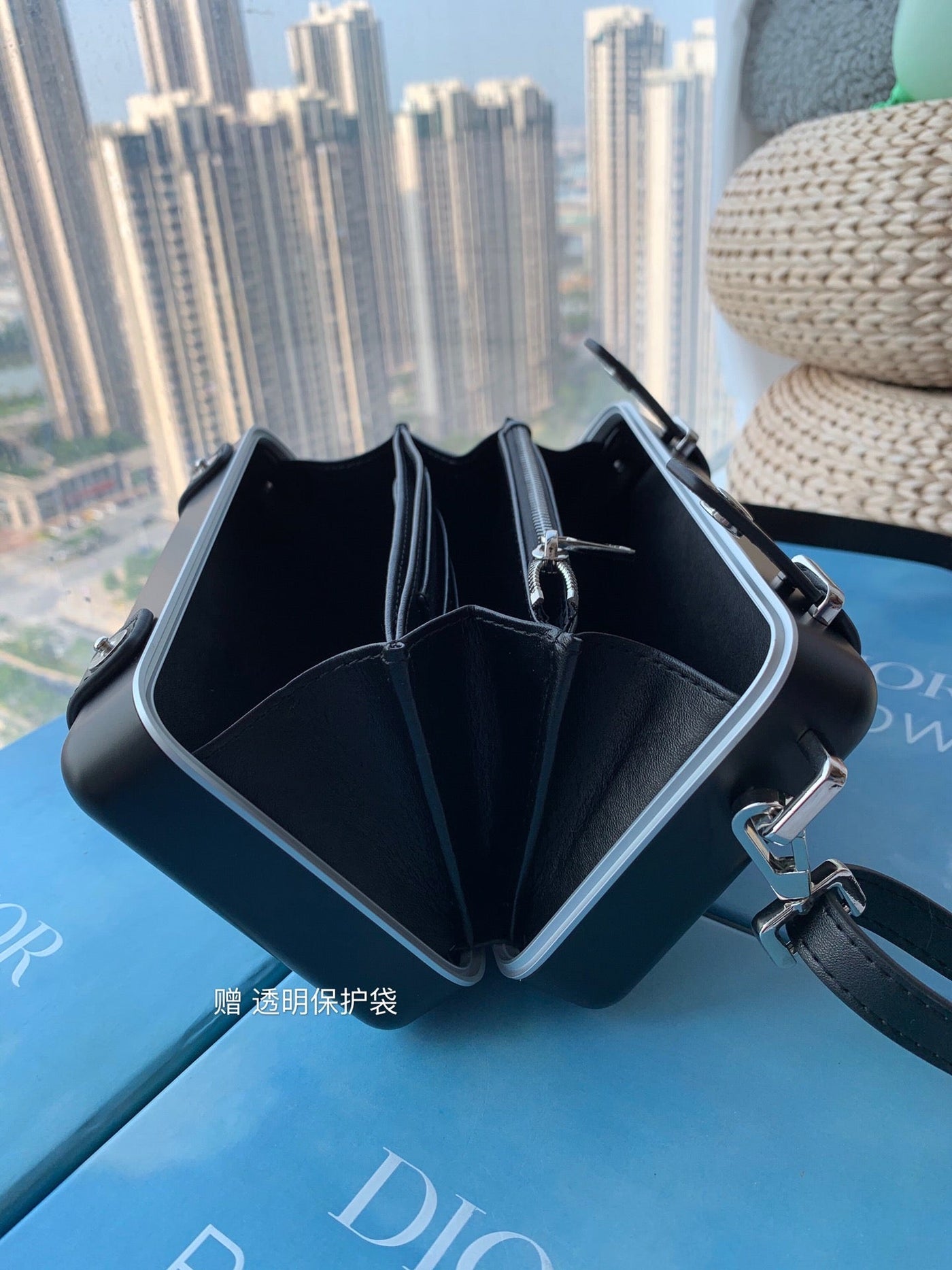 RIMOWA 20 CASE BAG IN BLACK ALUMINUM MAGNESIUM - Product Image 7