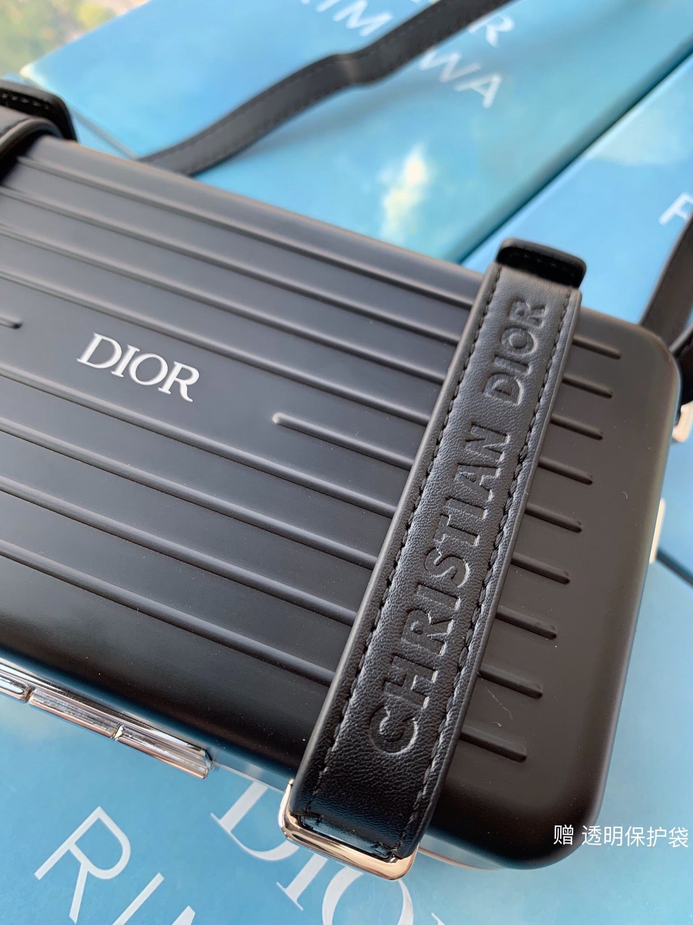 RIMOWA 20 CASE BAG IN BLACK ALUMINUM MAGNESIUM - Product Image 5