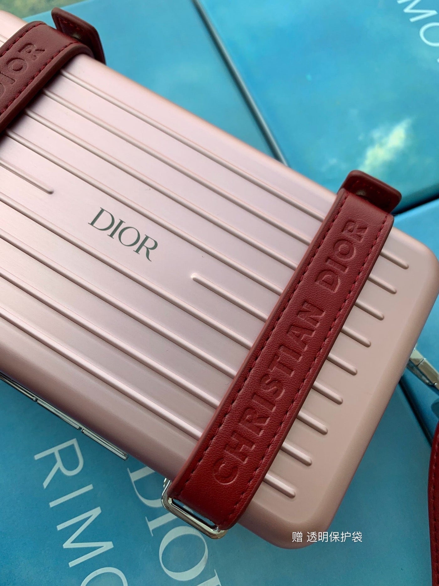 RIMOWA 20 CASE BAG IN LIGHT PINK ALUMINUM MAGNESIUM - Product Image 4