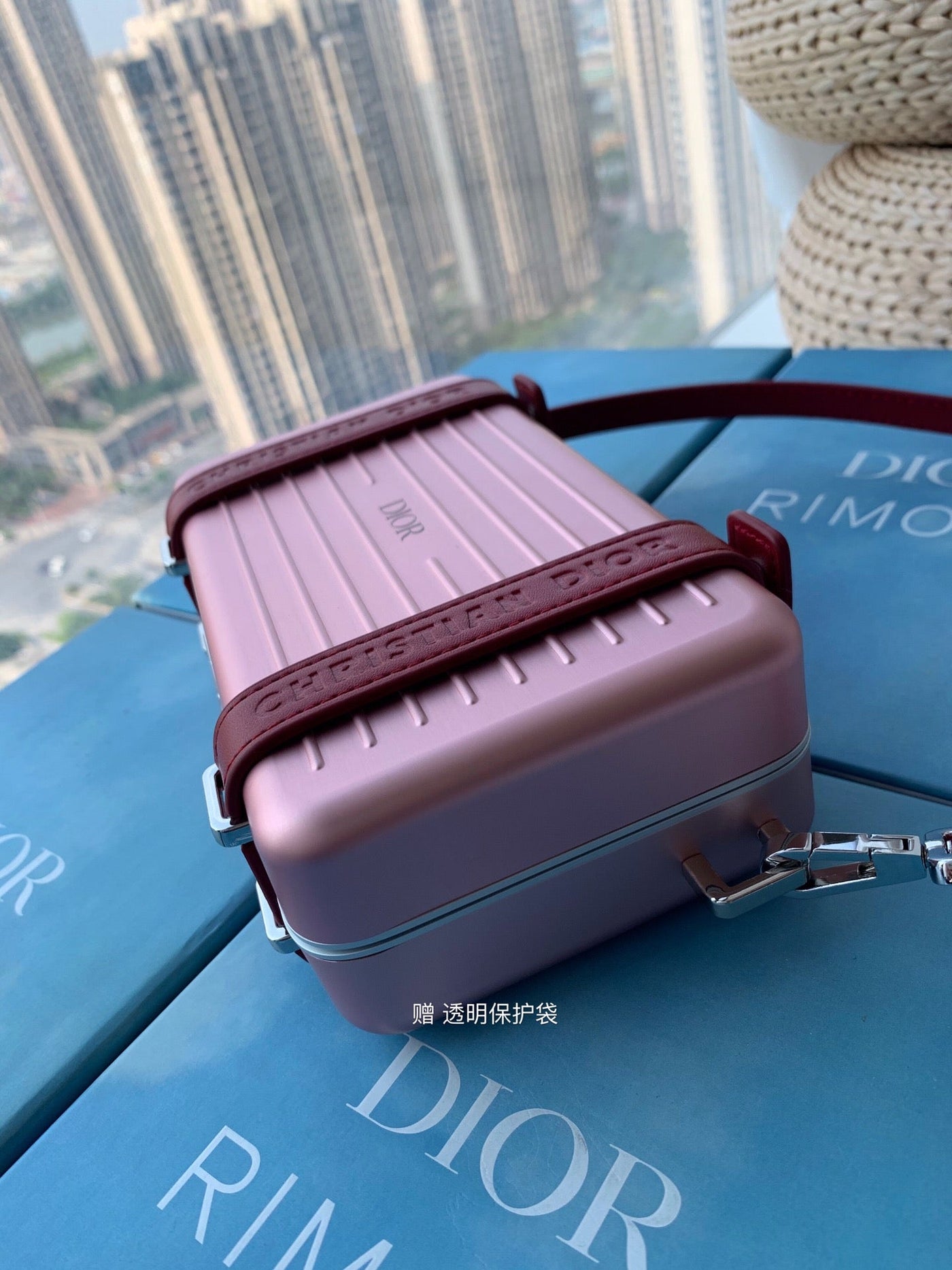 RIMOWA 20 CASE BAG IN LIGHT PINK ALUMINUM MAGNESIUM - Product Image 2