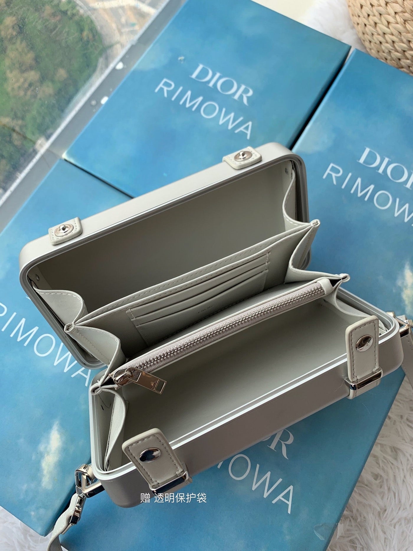 RIMOWA 20 CASE BAG IN GREY ALUMINUM MAGNESIUM - Product Image 5