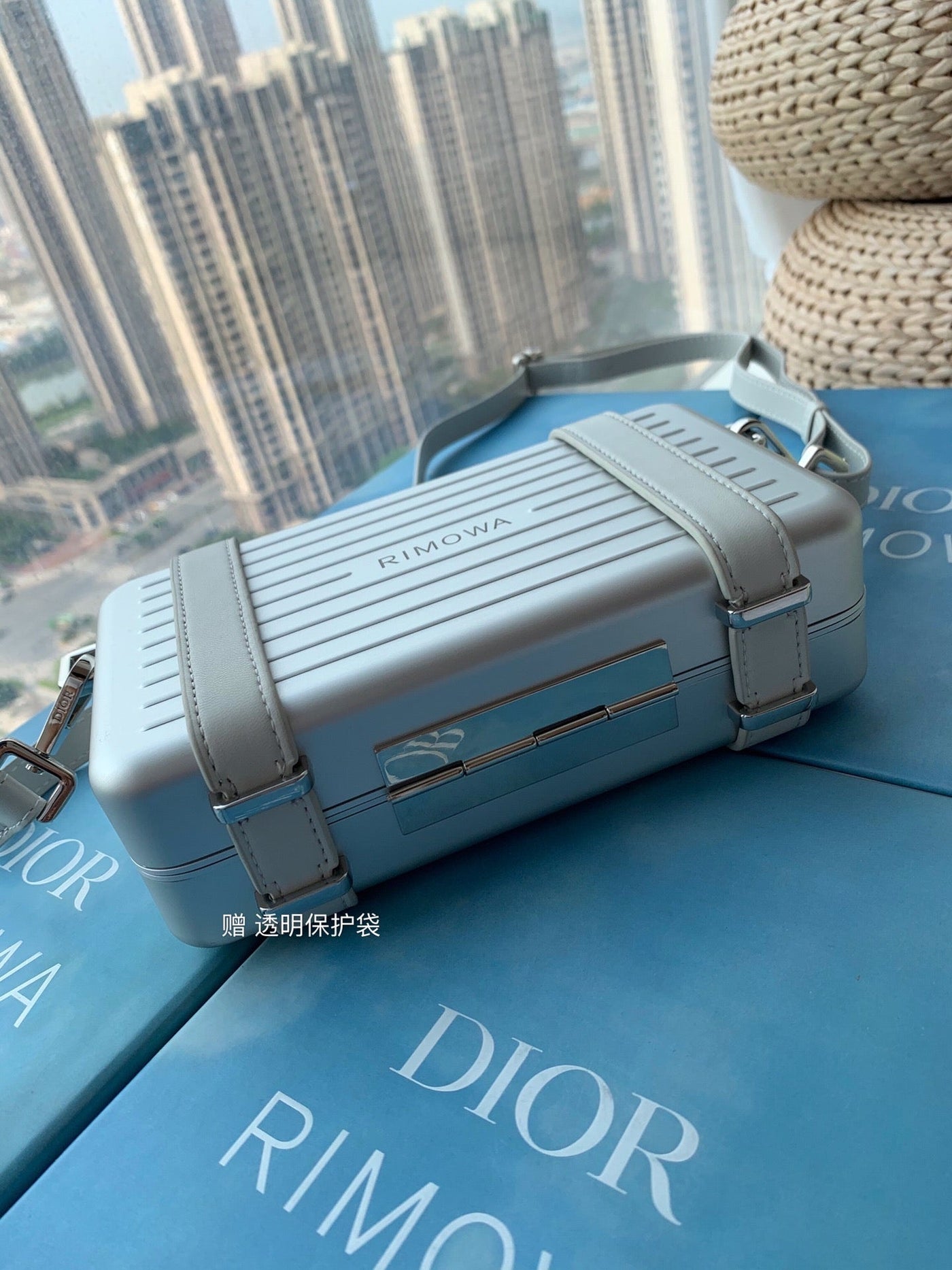 RIMOWA 20 CASE BAG IN GREY ALUMINUM MAGNESIUM - Product Image 2