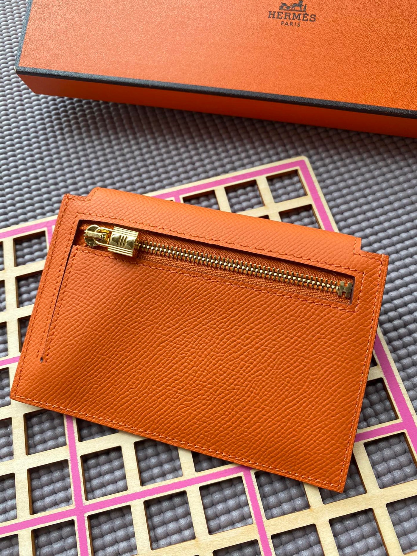 HM Kelly Pocket 13.5 Orange Epsom Ghw - Product Image 2